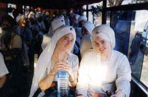 Arjan Kaur and Guru Kirin Kaur on the Bus to Anandpur
