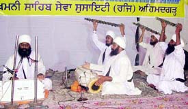 Bhai Panth Preet Singh and his jatha recite a shabad at a function organised at Ahmedgarh